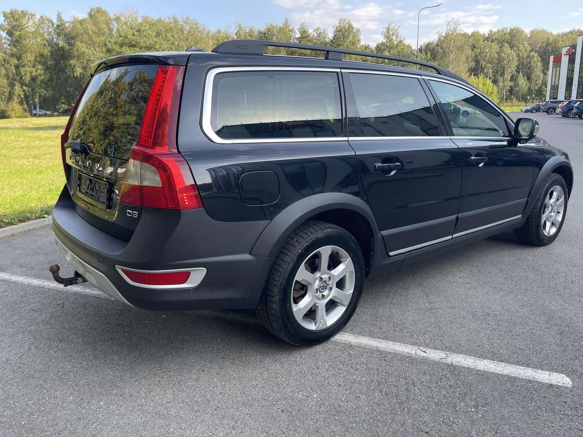 Volvo XC70, 2.0 l., Универсал