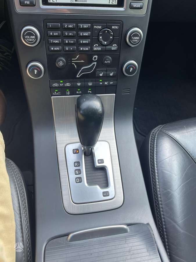 Volvo XC70, 2.0 l., wagon