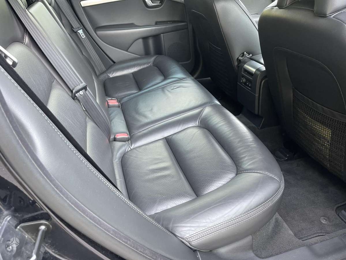 Volvo XC70, 2.0 l., Универсал