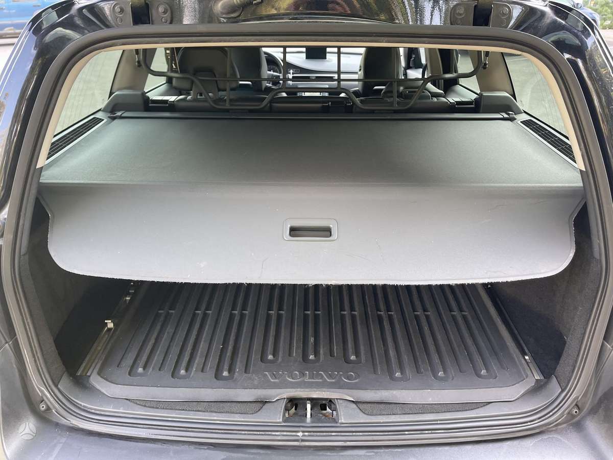 Volvo XC70, 2.0 l., Универсал