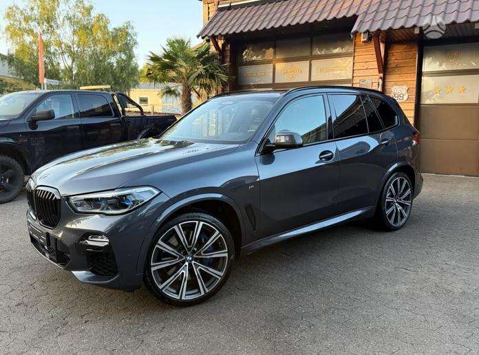 BMW X5, off-road / crossover