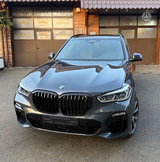 BMW X5, off-road / crossover