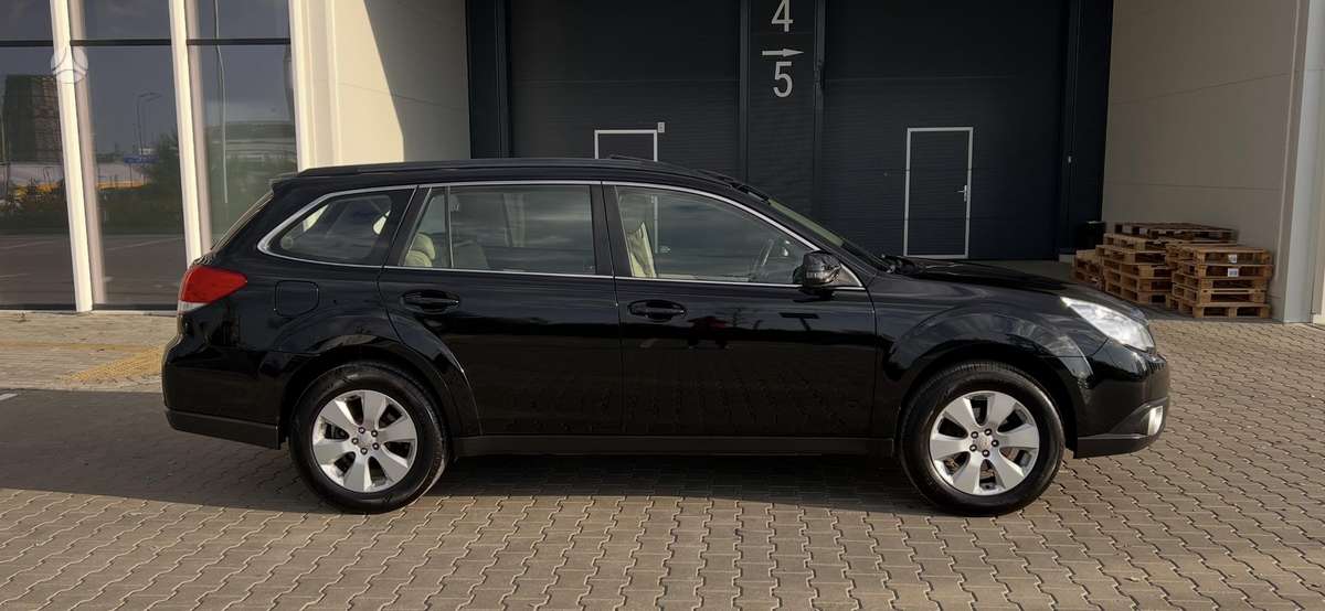 Subaru Outback, 2.5 l., universalas