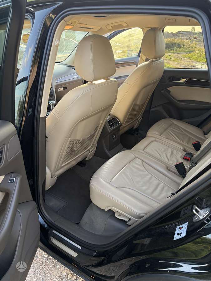 Audi Q5, 2.0 l., Внедорожник / Кроссовер