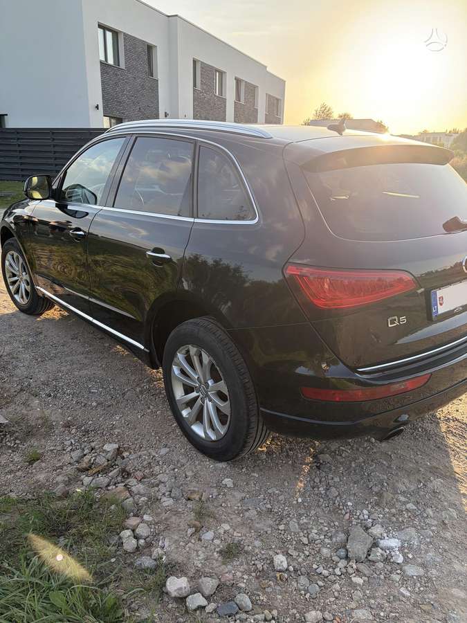 Audi Q5, 2.0 l., Внедорожник / Кроссовер