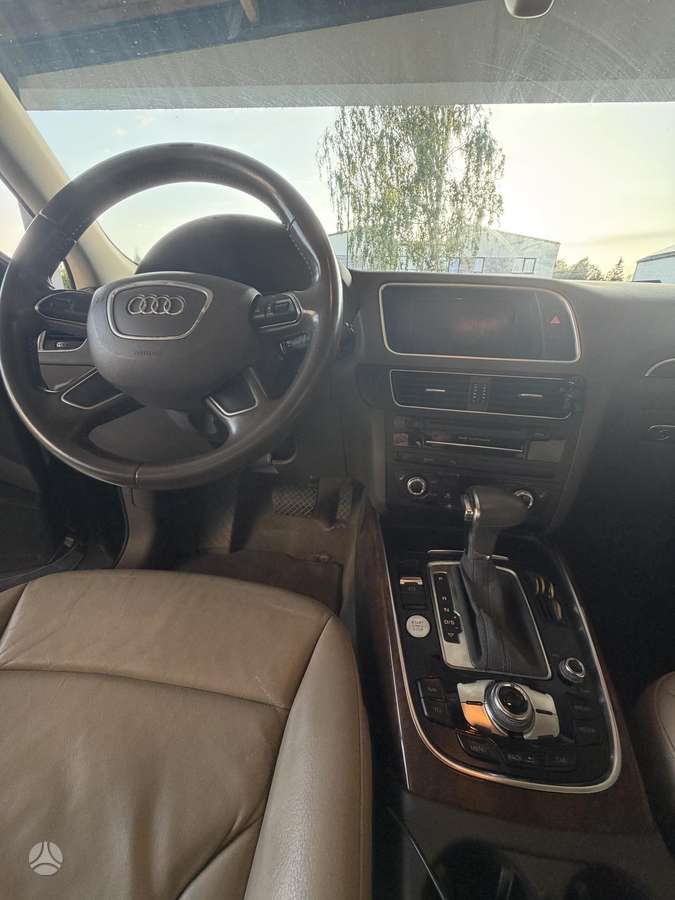 Audi Q5, 2.0 l., Внедорожник / Кроссовер