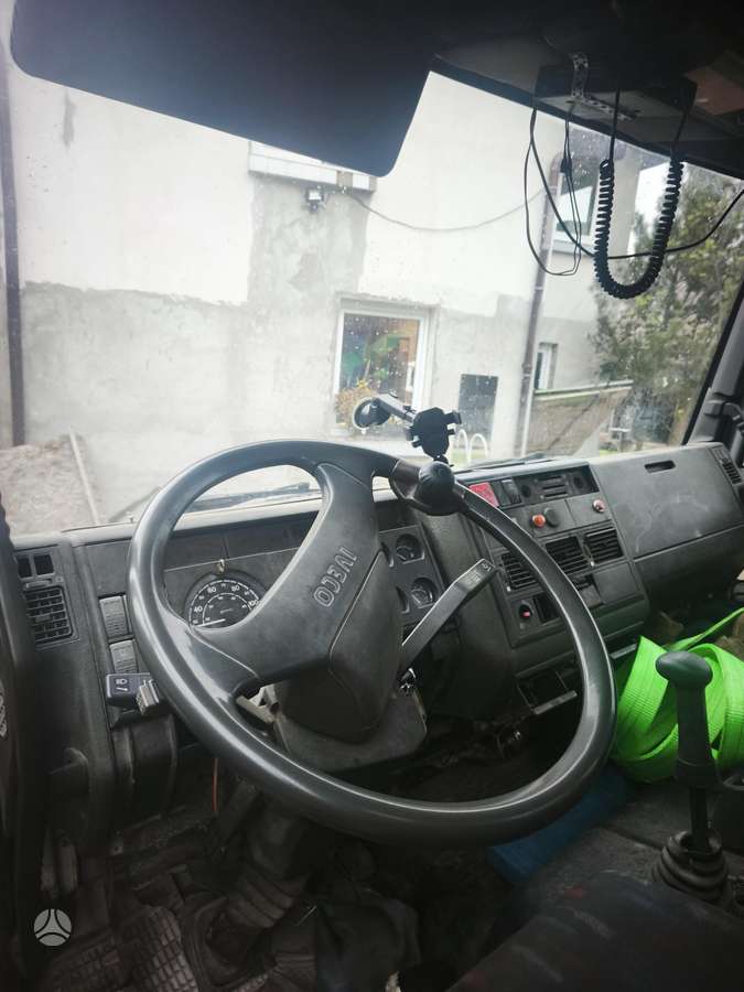 Iveco 230E27, dumpers with crane