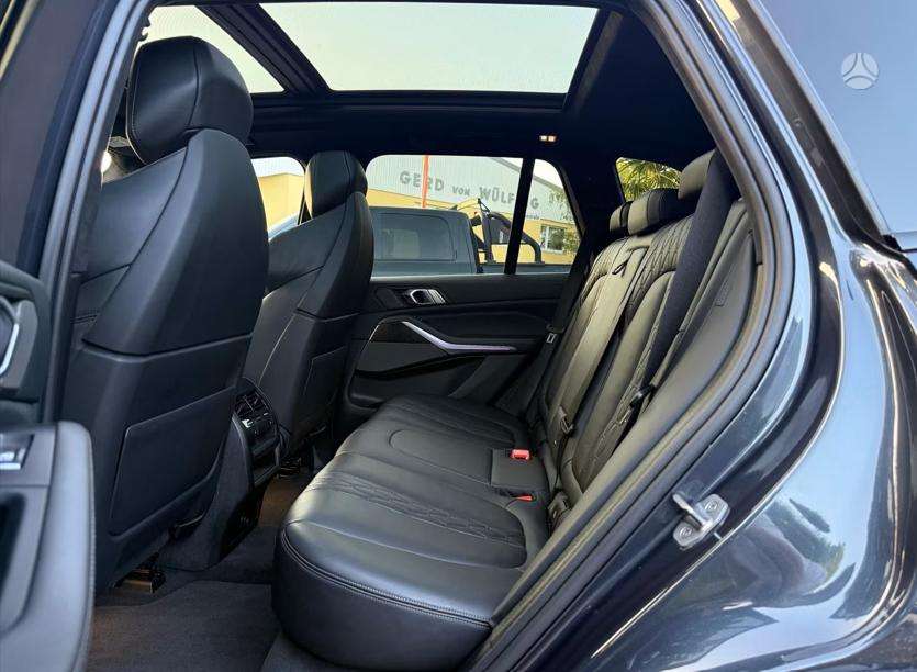BMW X5, Внедорожник / Кроссовер