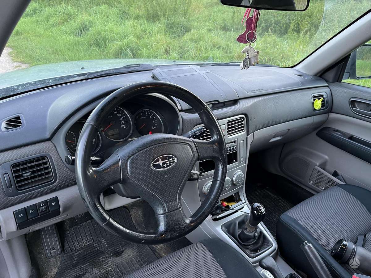 Subaru Forester, 2.0 l., off-road / crossover