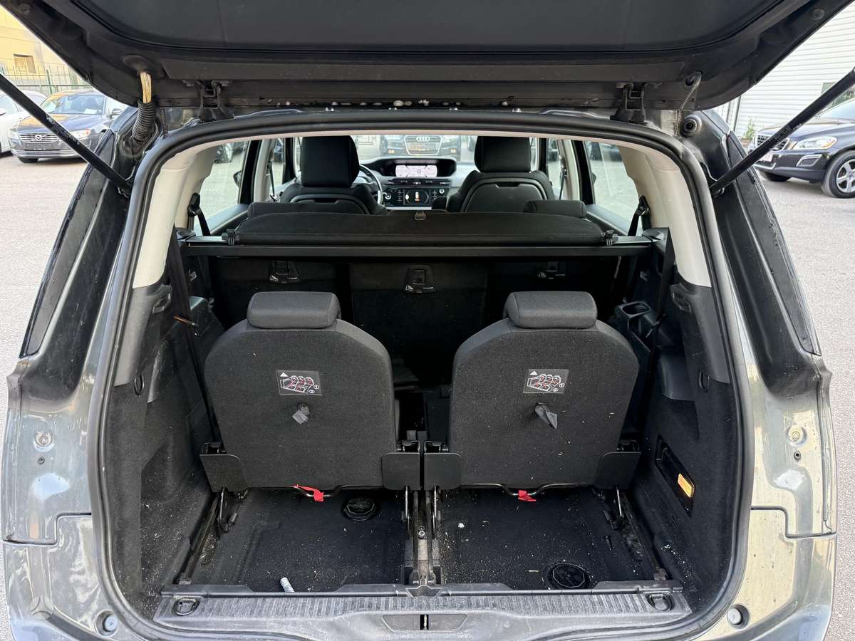 Citroën Grand C4 Picasso - 11