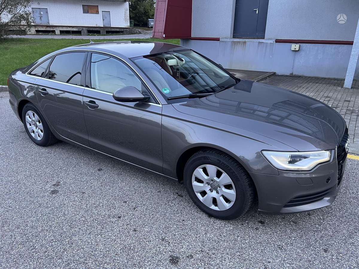 Audi A6, 2.0 l., Седан