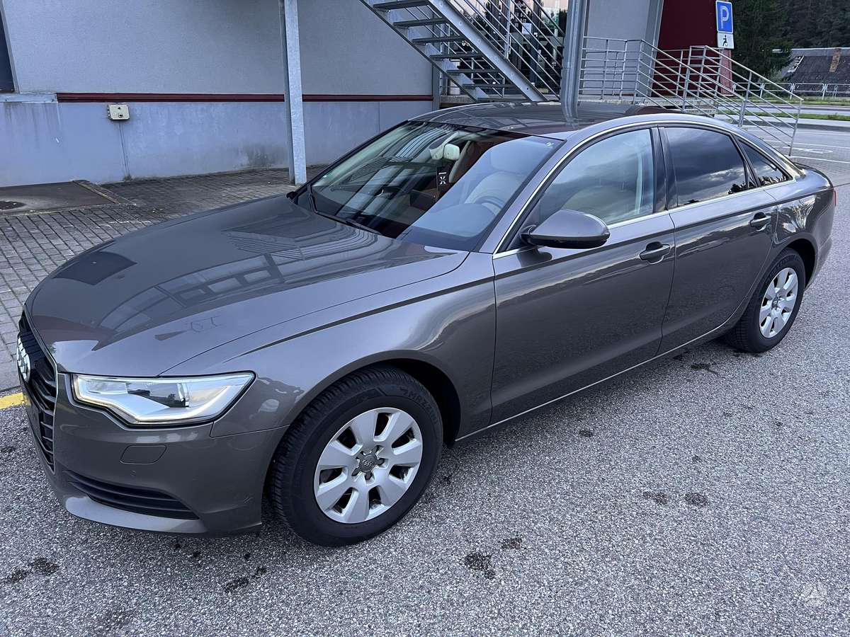Audi A6, 2.0 l., Седан
