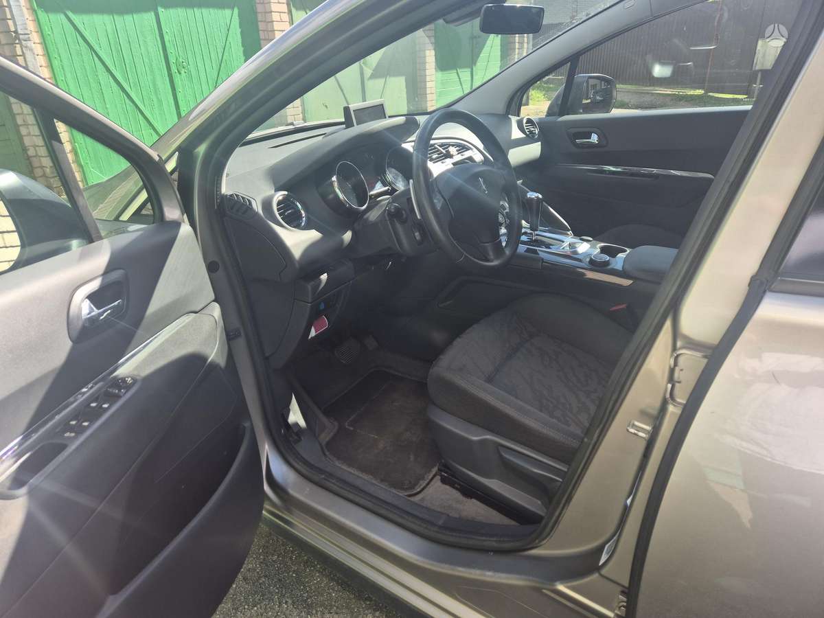 Peugeot 3008 - 9