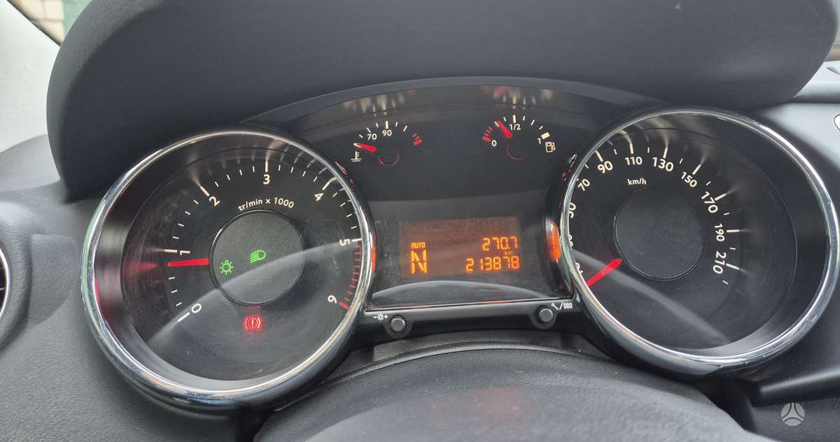 Peugeot 3008 - 12