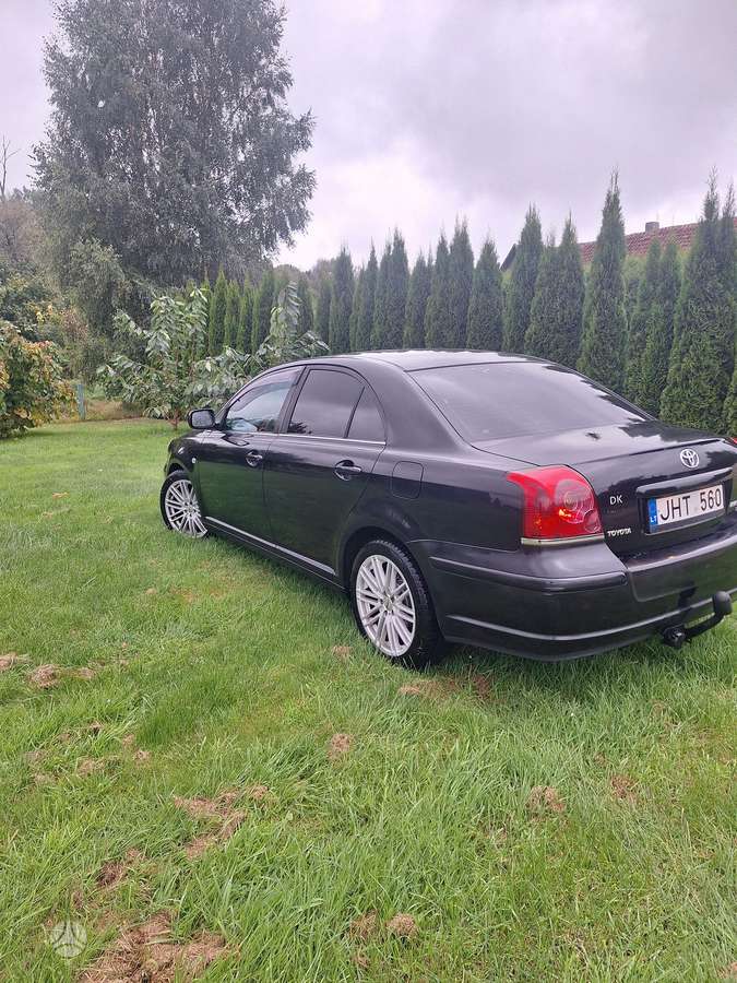 Toyota Avensis - 5