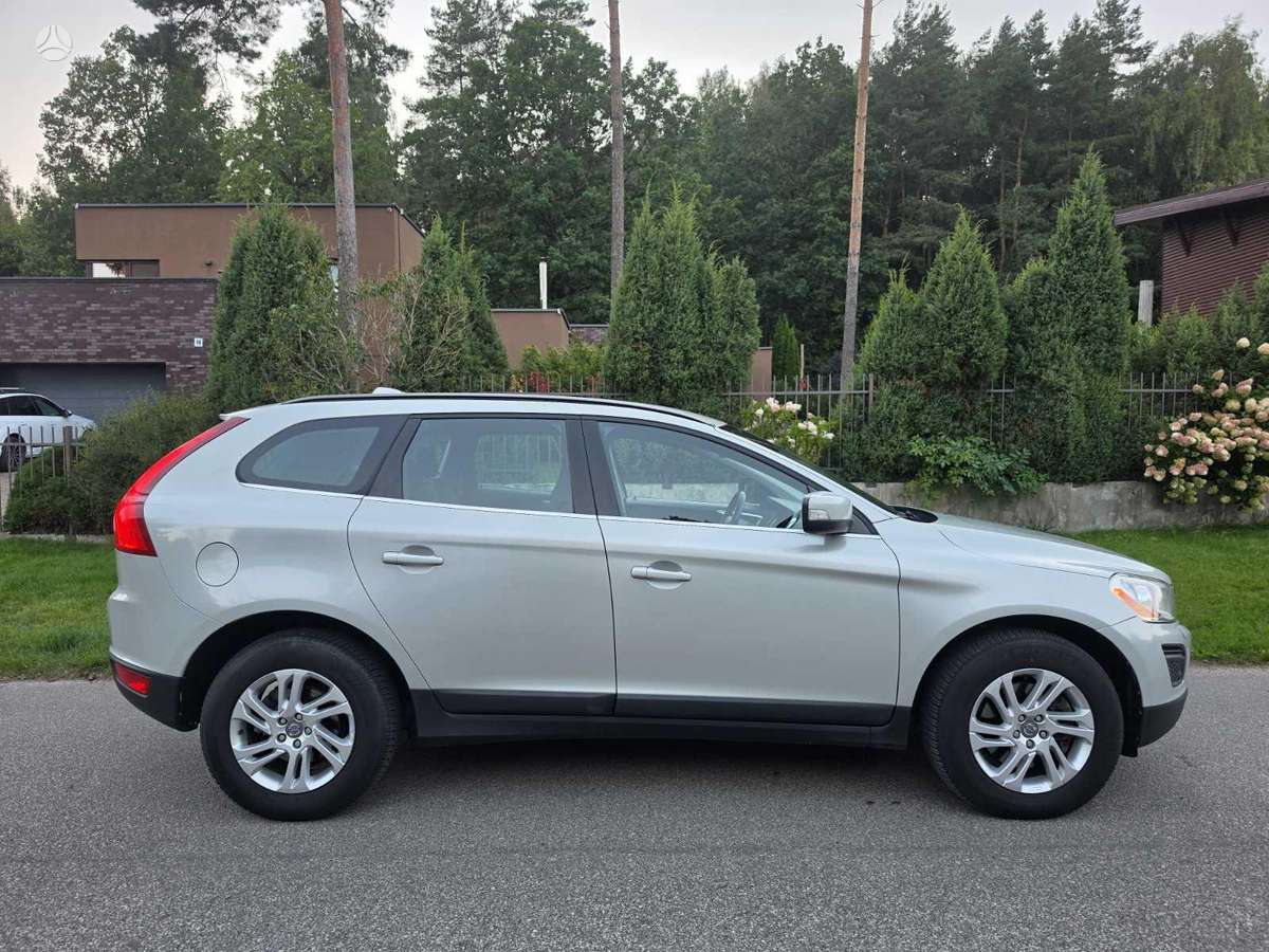 Volvo XC60 - 2