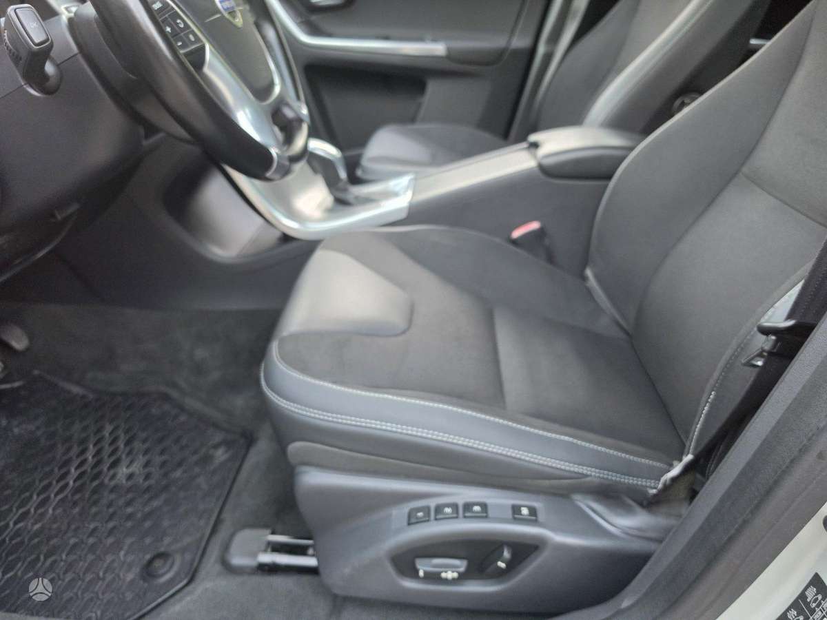 Volvo XC60 - 10