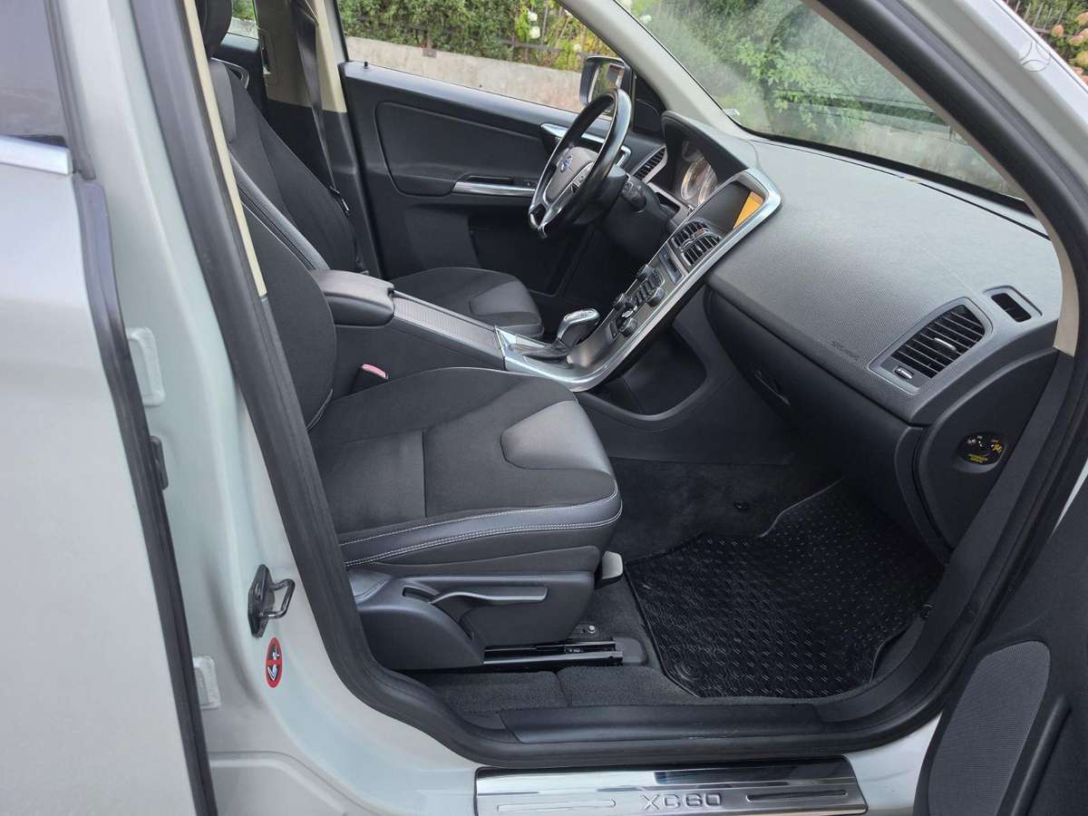 Volvo XC60 - 12