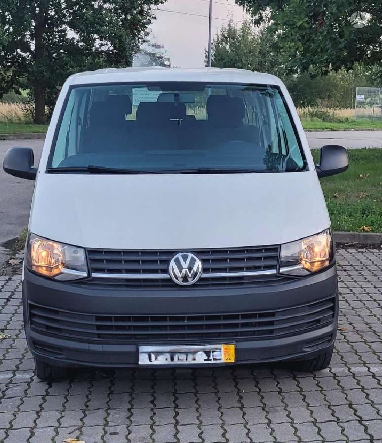 Volkswagen Transporter - 1