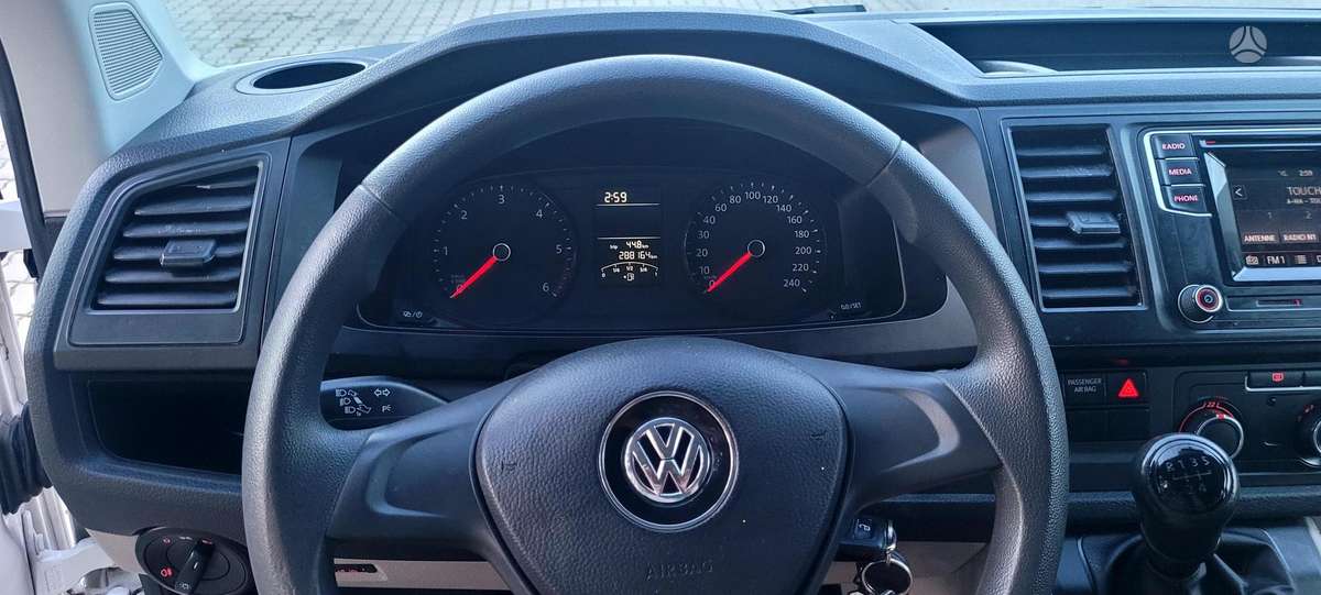 Volkswagen Transporter - 7
