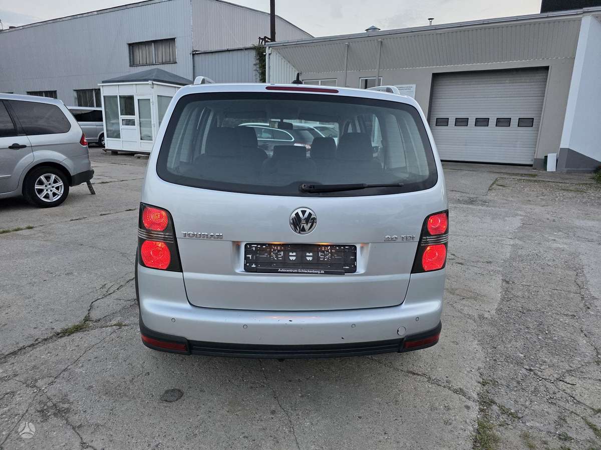 Volkswagen Cross Touran - 8