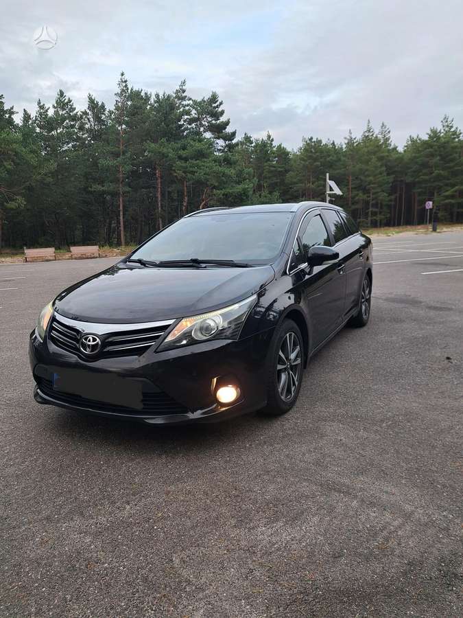 Toyota Avensis - 2