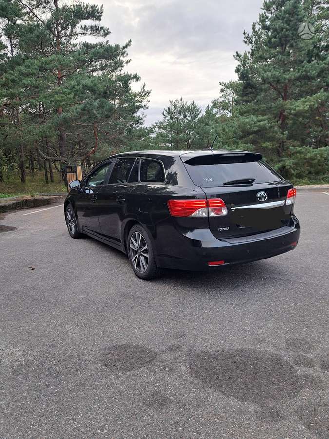 Toyota Avensis - 4