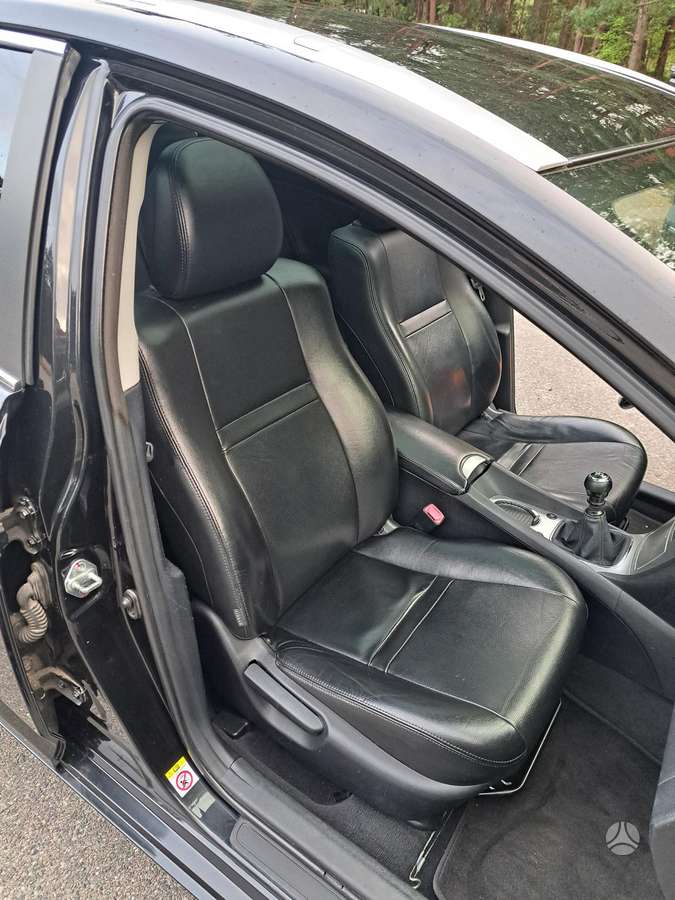 Toyota Avensis - 6