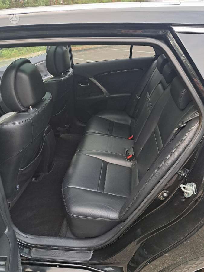 Toyota Avensis - 7