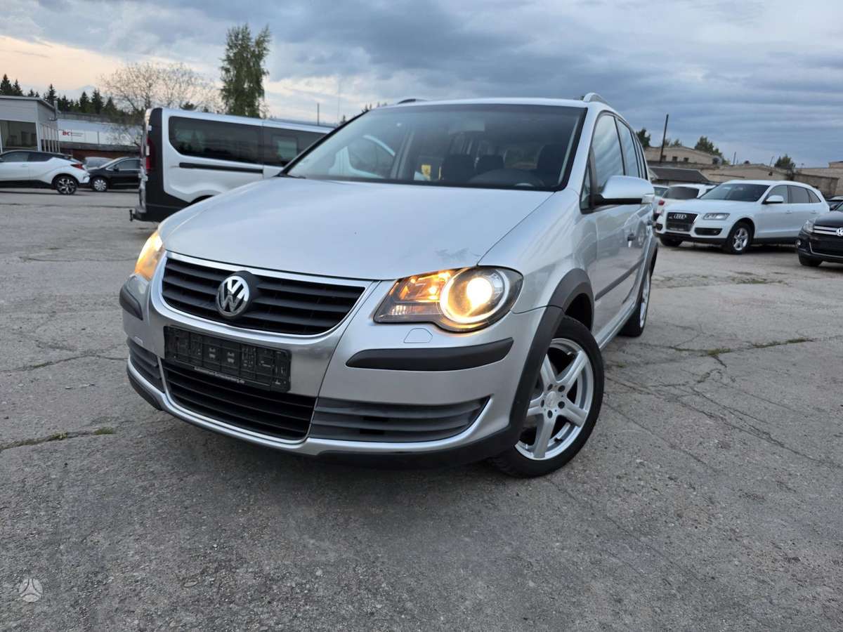 Volkswagen Cross Touran - 2