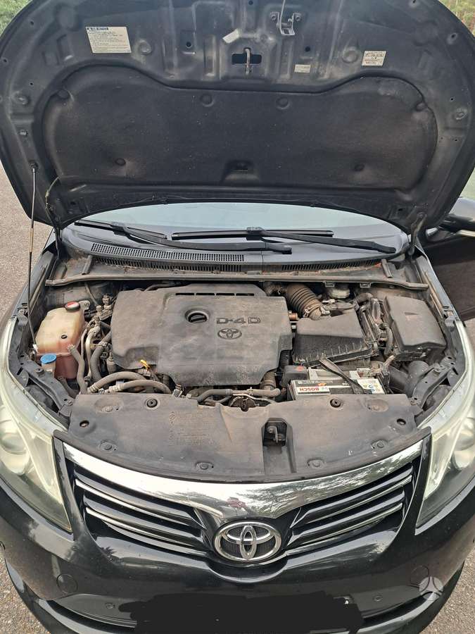 Toyota Avensis - 12