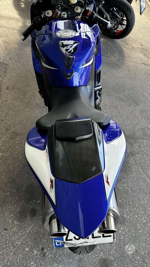 Yamaha R1 1000cc, superbikes