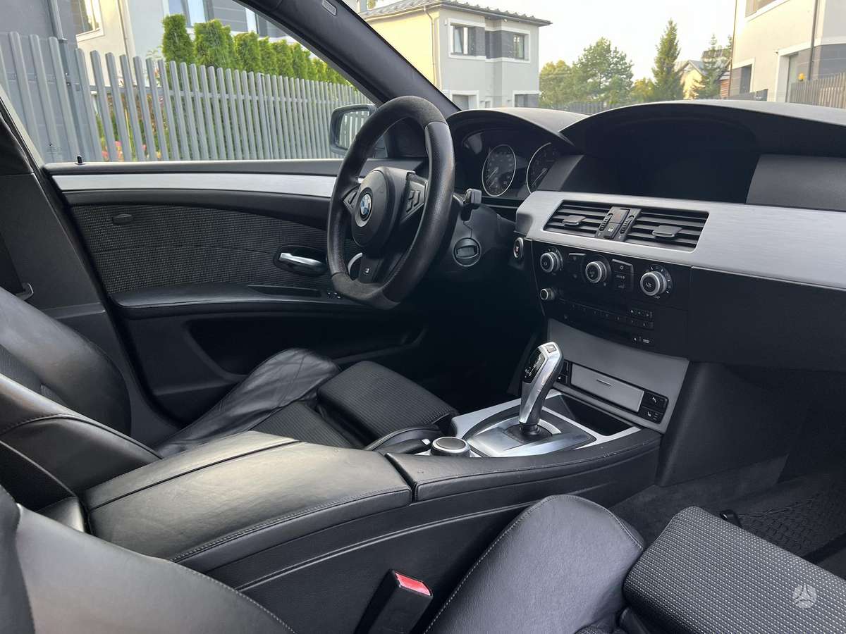 BMW 530, 3.0 l., Седан