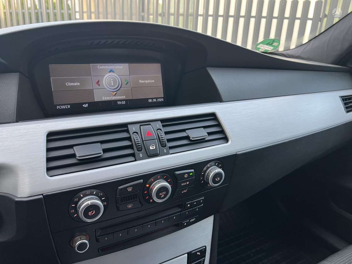 BMW 530, 3.0 l., Седан