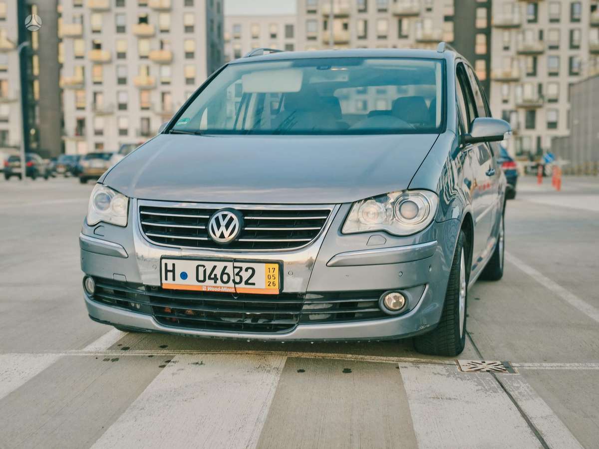 Volkswagen Touran - 2