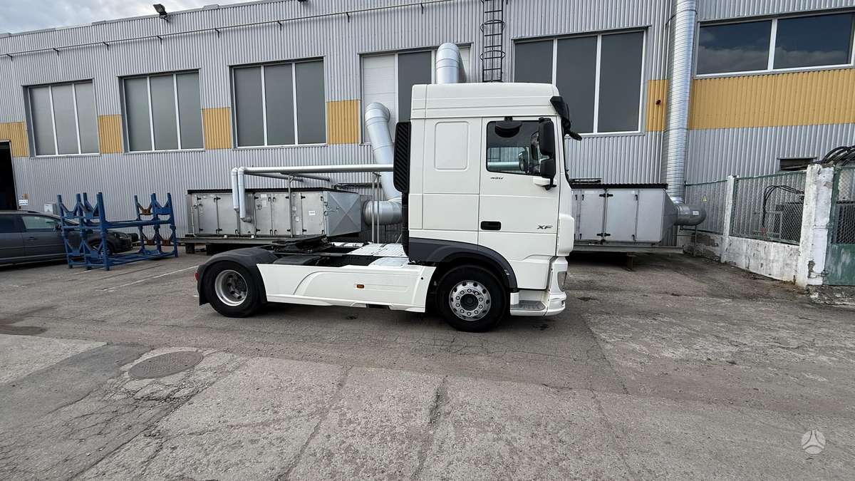 DAF XF 450, double sleeper