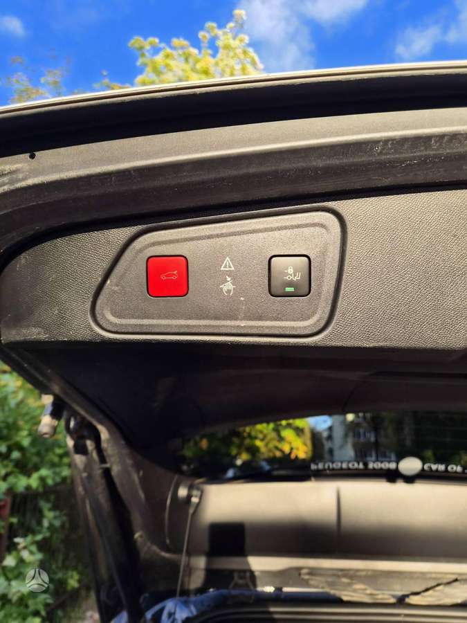 Peugeot 3008 - 8