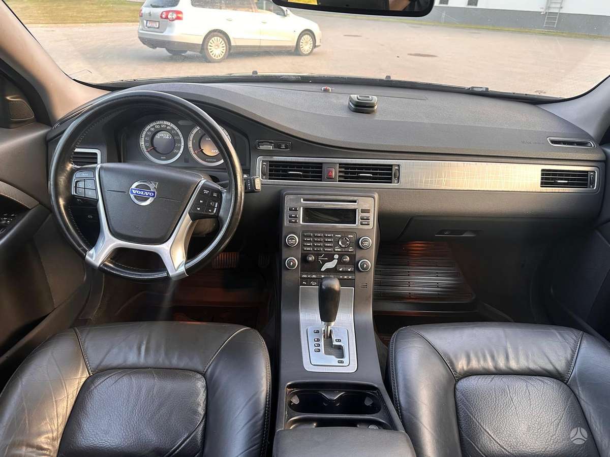 Volvo XC70 - 12