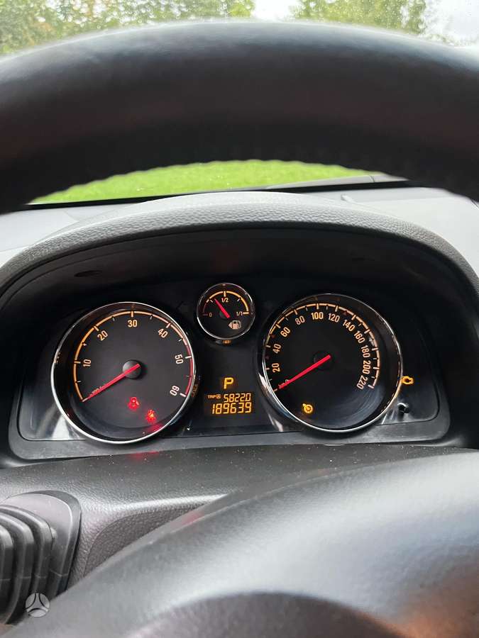 Opel Antara, 2.2 l., Внедорожник / Кроссовер