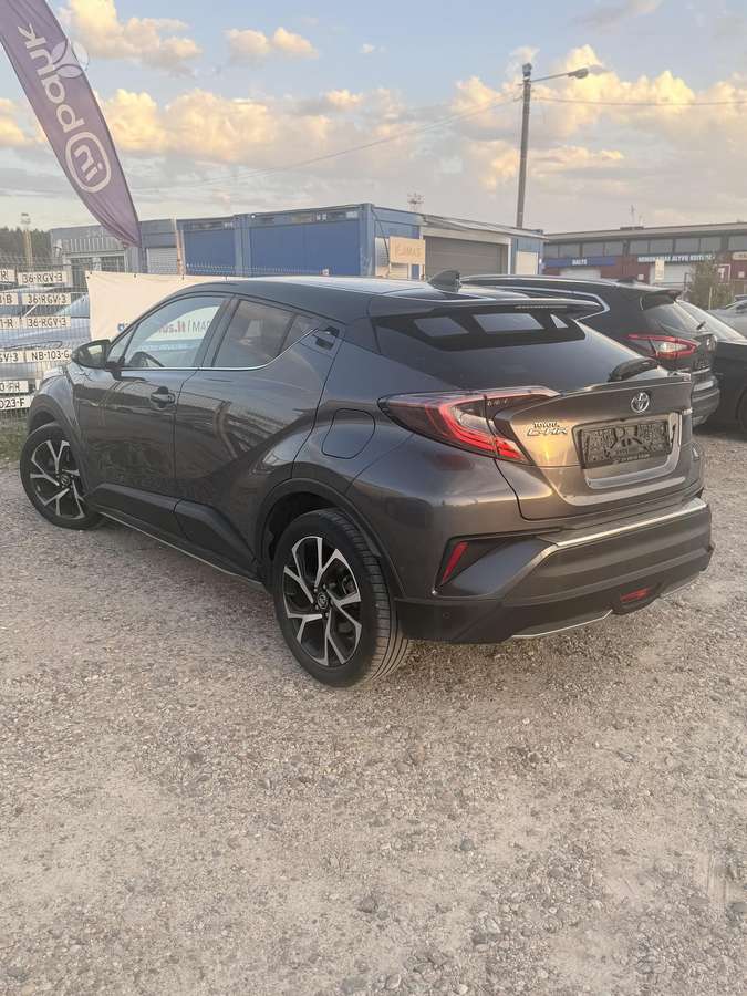 Toyota C-HR - 2