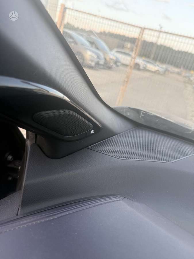 Toyota C-HR - 12