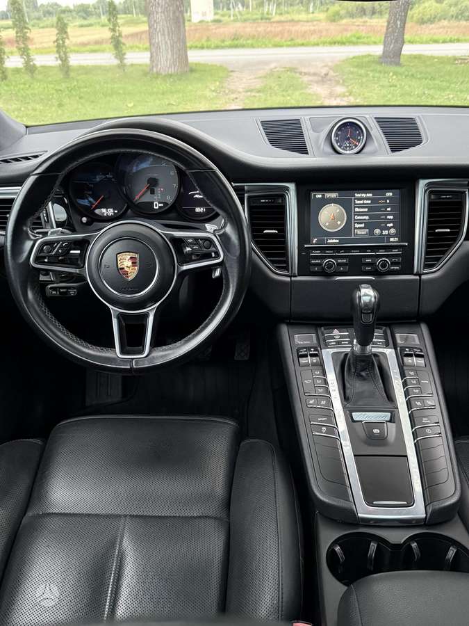 Porsche Macan, 3.0 l., off-road / crossover