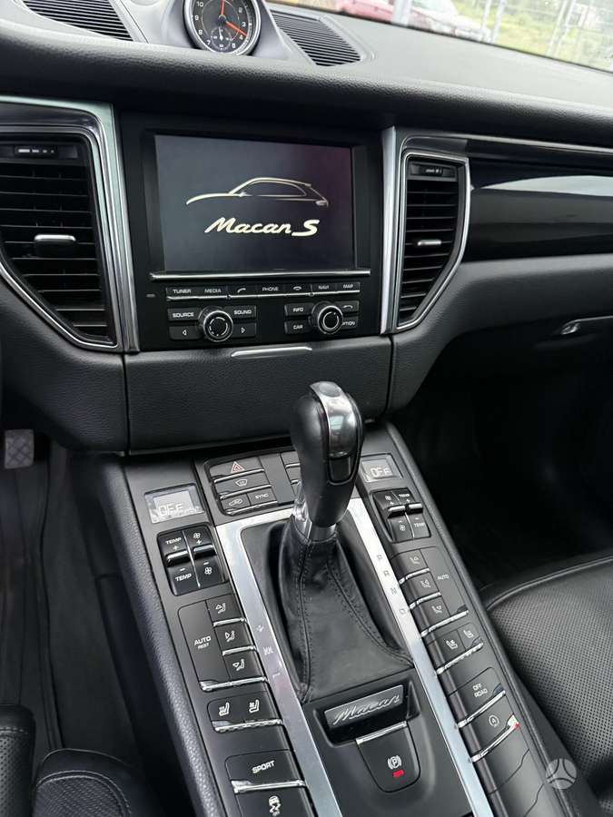 Porsche Macan, 3.0 l., off-road / crossover