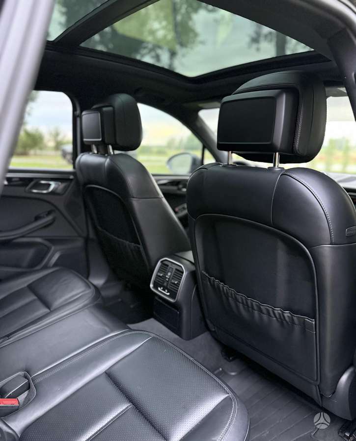 Porsche Macan, 3.0 l., off-road / crossover