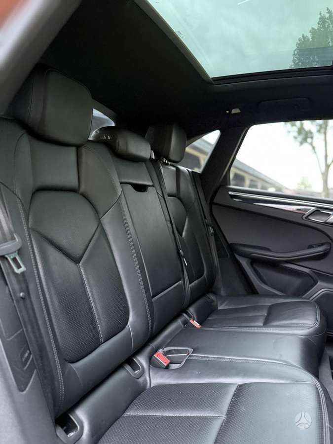 Porsche Macan, 3.0 l., off-road / crossover