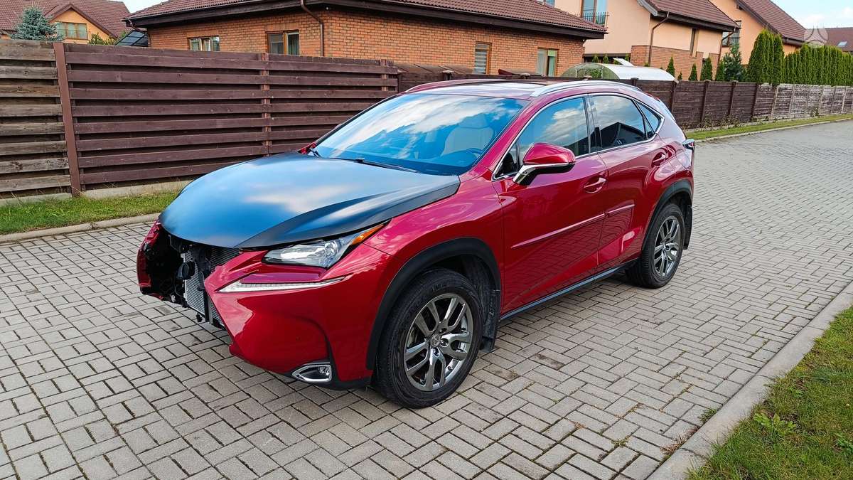 Lexus NX 200t - 3