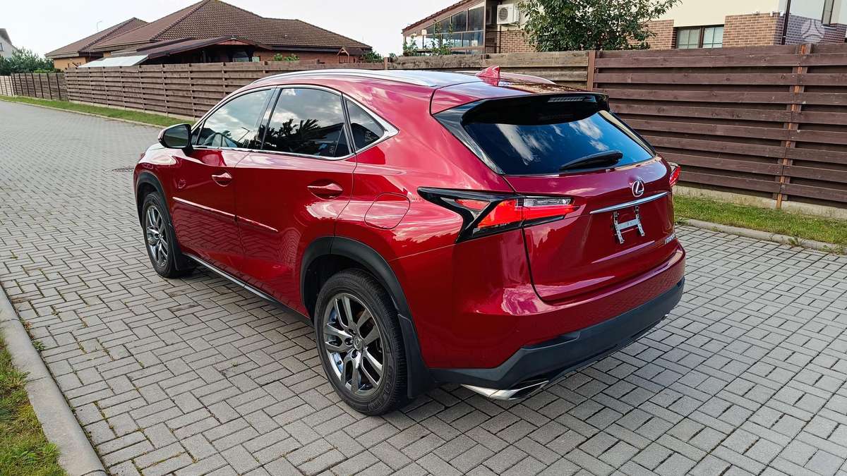 Lexus NX 200t - 4
