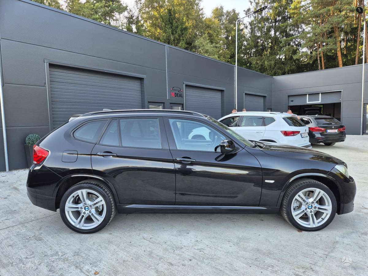 BMW X1, 2.0 l., Внедорожник / Кроссовер