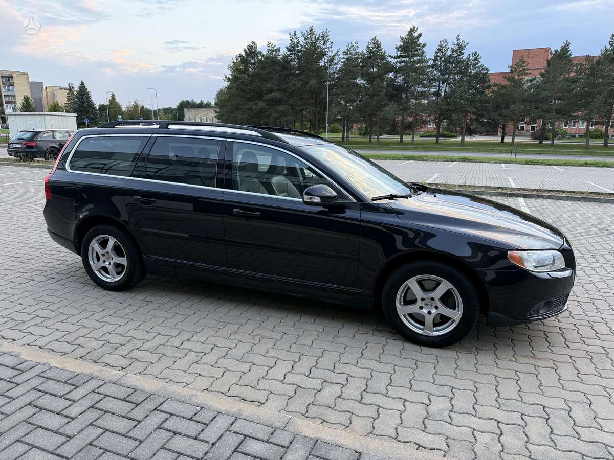 Volvo V70, 2.4 l., wagon