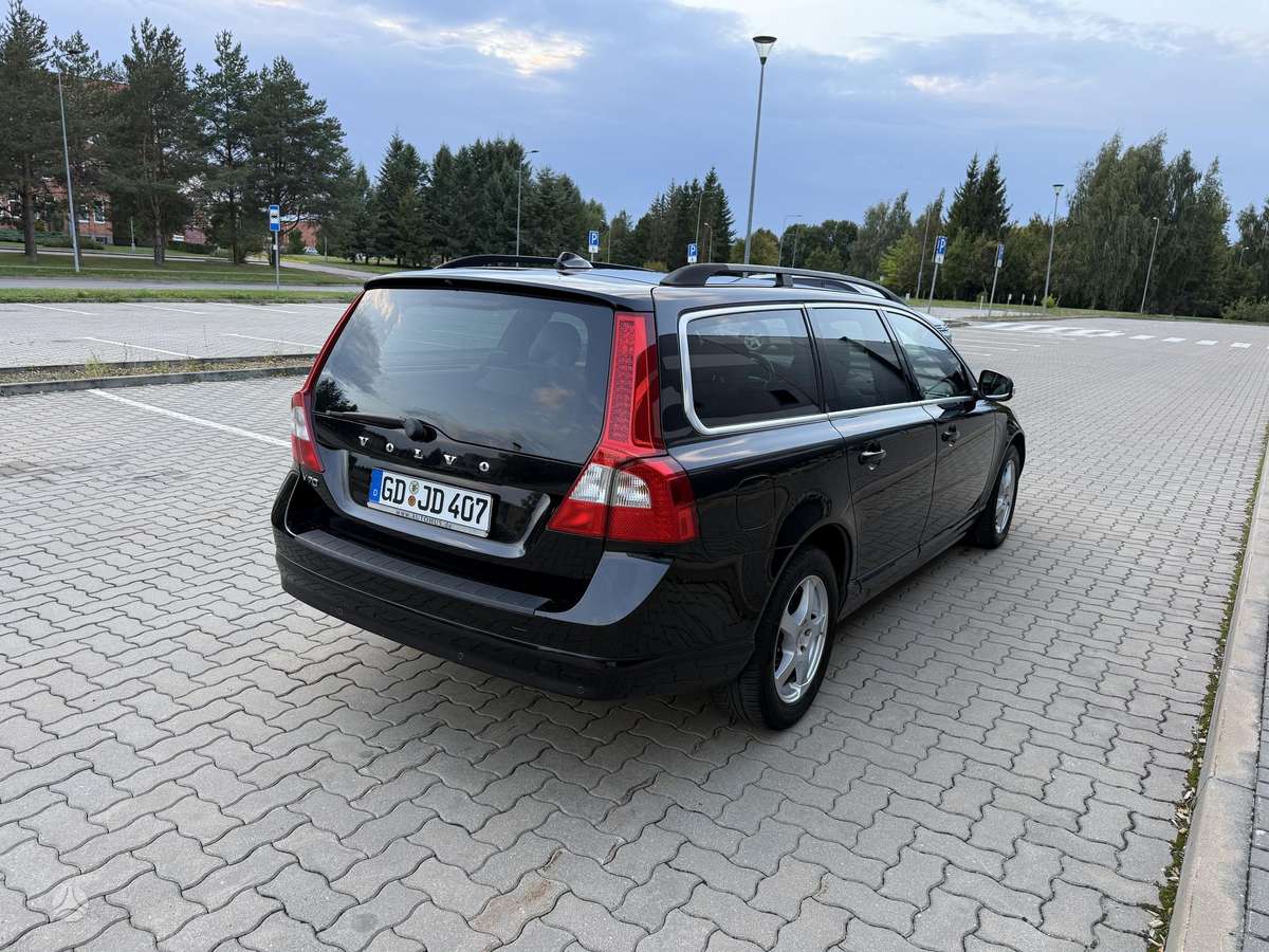 Volvo V70 - 3